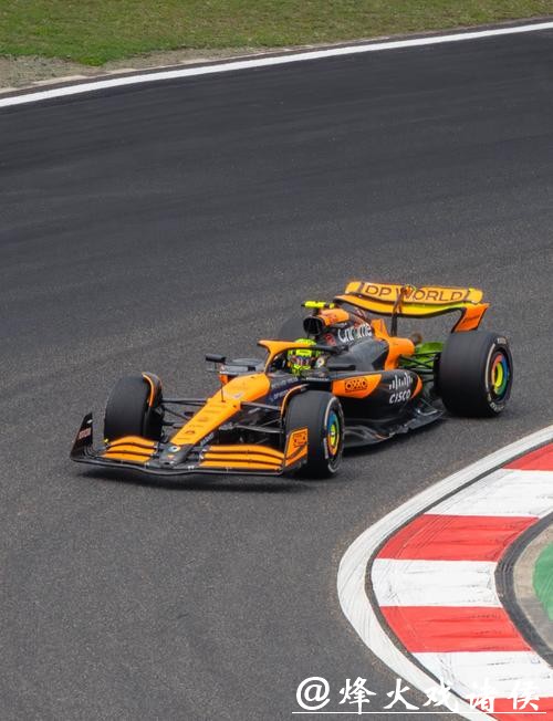 F1匈牙利站:诺里斯一停策略神奇夺冠 迈凯伦包揽前二 F1匈牙利站:诺里斯一停策略神奇夺冠 迈凯伦包揽前二