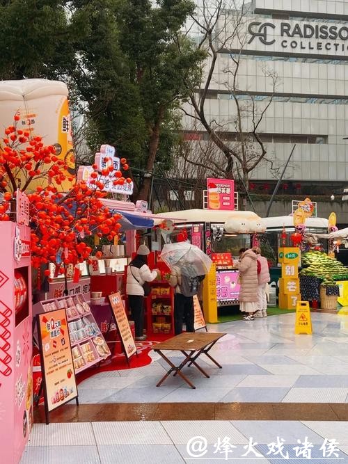 南京路“绮马遇禧”市集今天开市,欲打造马年新春打卡地 南京路“绮马遇禧”市集今天开市,欲打造马年新春打卡地